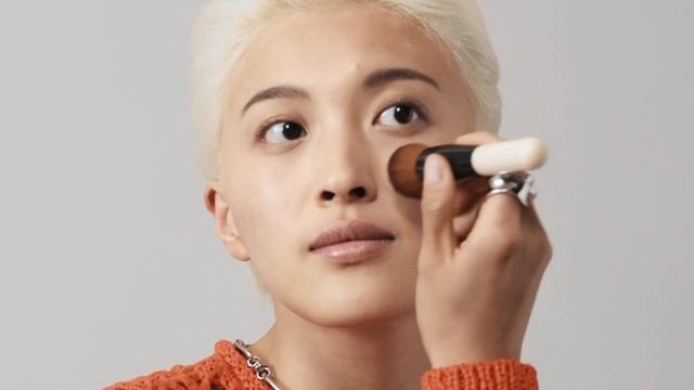 Bobbi Brown Cosmetics | Skin Long-Wear Fluid Powder Foundation | Janey's Wear Test
