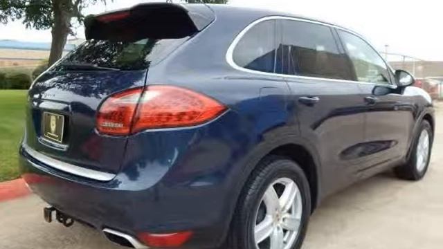 2011 Porsche Cayenne AWD 4dr NAVIGATION/ WARRANTY/ IMMACULATE/ FINANCING (Dallas, Arizona)