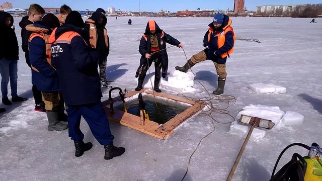 Погружения водолазов под лёд на р. М.Кокшага