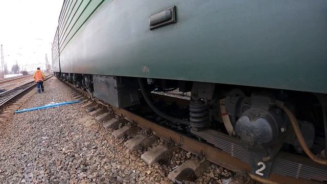 Трёхсекционный электровоз ВЛ-11. Вагонник. Железная дорога.