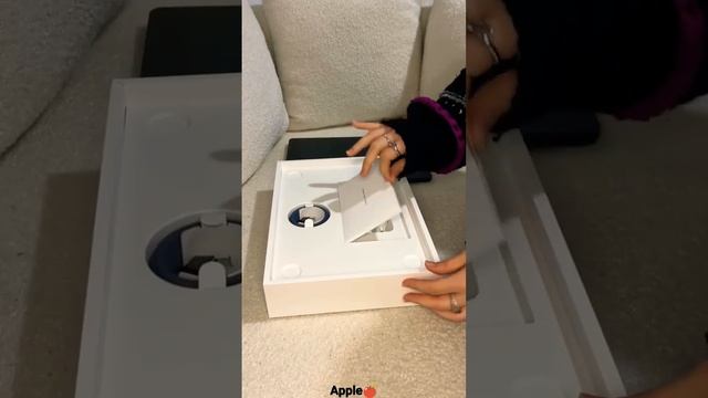 Macbook M2 Air Unboxing In Space Grey? @AppleINIndia  #viral #youtubeshort #short #apple @Apple