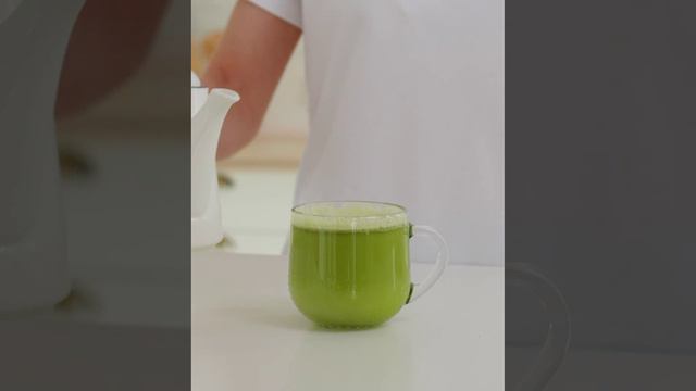 Матча латте зеленая приготовление