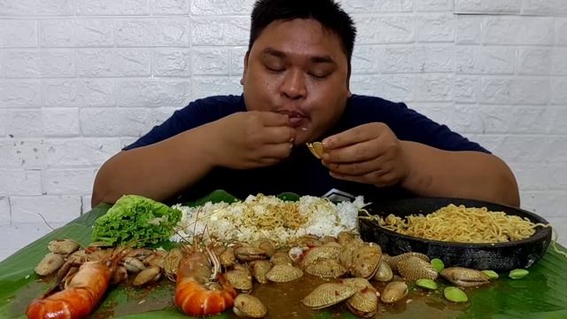 1KG KERANG BATIK SAUS PADANG+UDANG GALAH SAUS PADANG MIE+TELOT MATA SAPI..