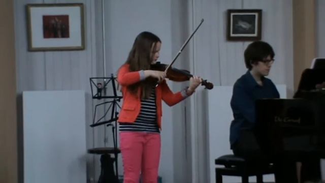 Eline (11) Speelt Mazurka Brillante, A.Curci