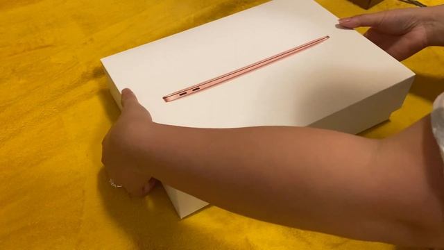 Macbook Air M1 2020 A2337 Unboxing