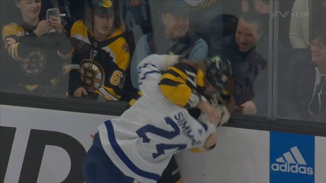 Nick Foligno fights Wayne Simmonds 11423