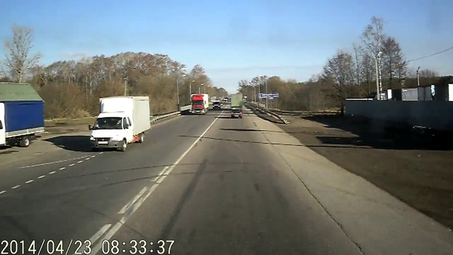 Фура раздавила Нексию