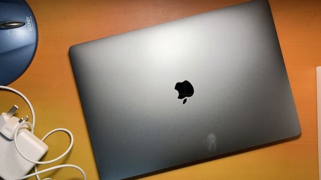 2018 MacBook Pro 15 Inch With Touch Bar Unboxing
