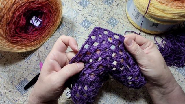 Вчера получила посылку, сегодня начала вязать новый процесс.