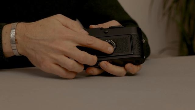 The New Leica M6 2022 Unboxing Analog