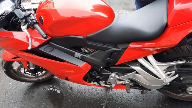 Распаковка и обзор VFR800F из Японии. Первый запуск и впечатления. Внезапно заглох двигатель.