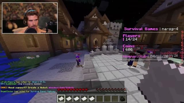 WE'RE BACK!! | HUNGER GAMES MINECRAFT W/ STACYPLAYS!