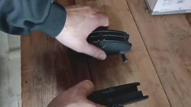 Замена передних тормозных колодок, Хонда Одиссей, RA 7.