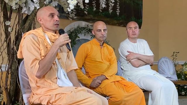 2022-08-28 — Об обетах на посвящении (Мадана-мохан дас)