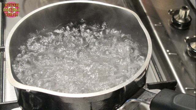 Никогда не кипятите воду повторно, причина это не делать, вот в чём…