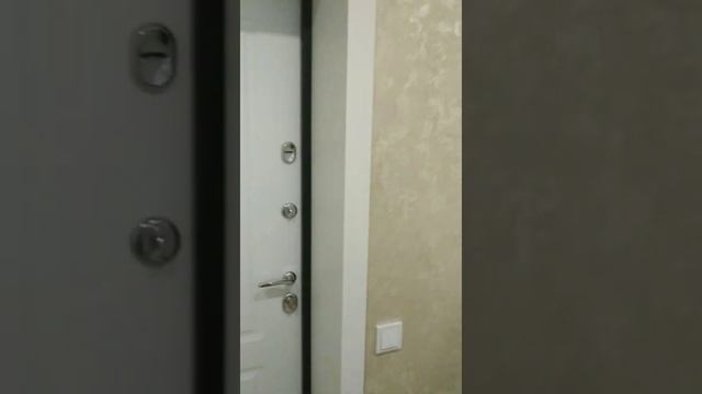 Откос на входную дверь.