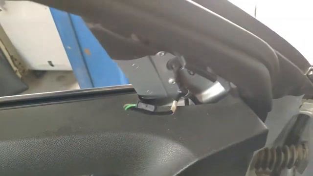 Mercedes C350 2008 W204 как снять  обшивку двери / Mercedes C350 W204 Removal Front Door Panel