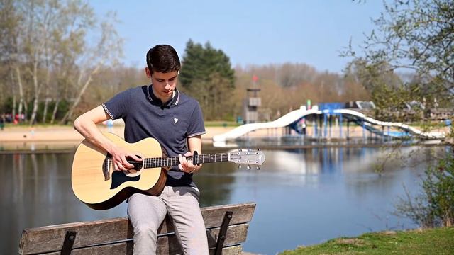 Party In The U.S.A. (Miley Cyrus) Fingerstyle Guitar + TABS | MAƆO