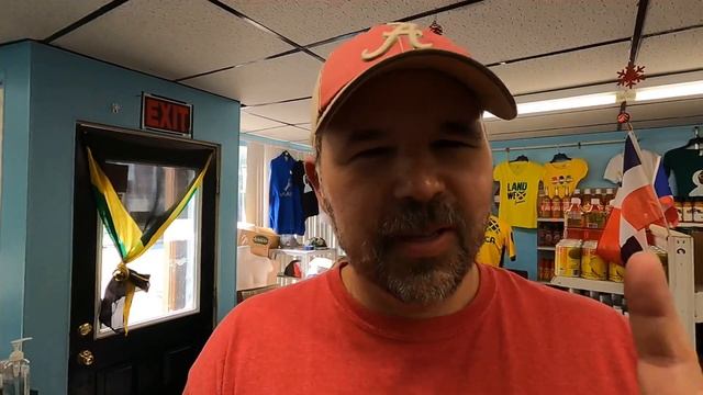 LEARN ENGLISH AT A FOOD TRUCK AND TINY GROCERY | ENGLISH TEACHER CHALLENGE #10