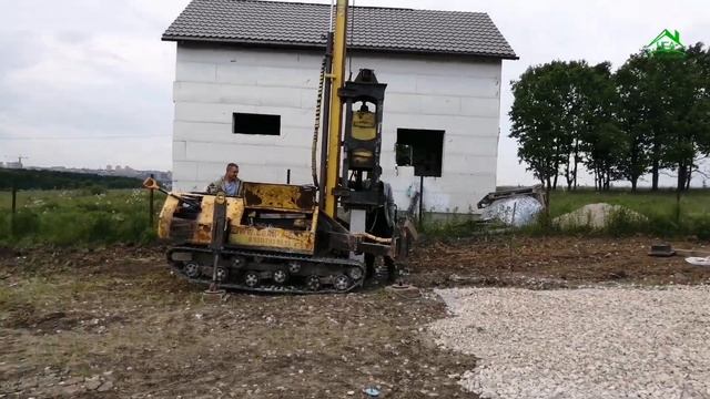 Начинаем забивку свай.