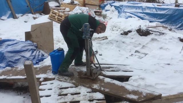 Бак для воды с электронасосом (ч. 3)