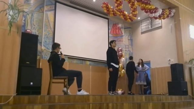 ШКОЛЬНЫЙ ПРАЗДНИК//SCHOOL BLOG//КРИЧИ ЛА-ЛА-ЛА И ТАНЦУЙ КАК ЮЛА!