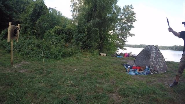 Прицельное метание ножей Cold Steel. Cold Steel Knives Throwing