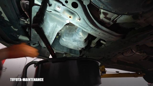How To Change Oil On 2003-2008 TOYOTA COROLLA