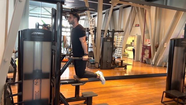 Triceps Extensão No Graviton