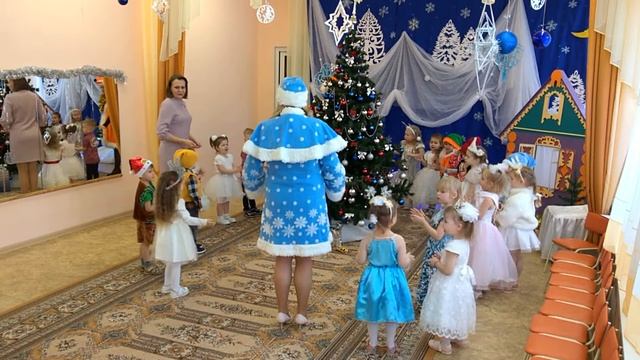 Новогодний утренник 28 декабря 2021 года. дсад 5 г.Новополоцк