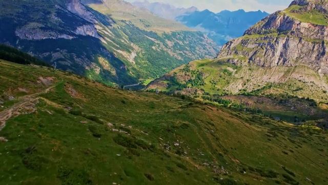 Музыка лечит сердце и сосуды? Успокаивающая музыка восстанавливает нервную систему, расслабляя #8