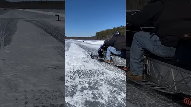 Спортивный снегоход