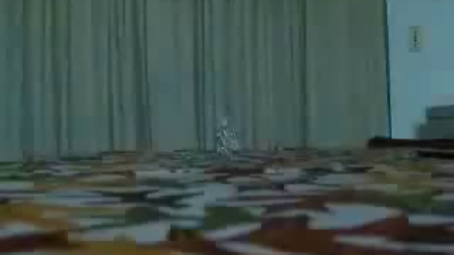 чуть дом не спалил