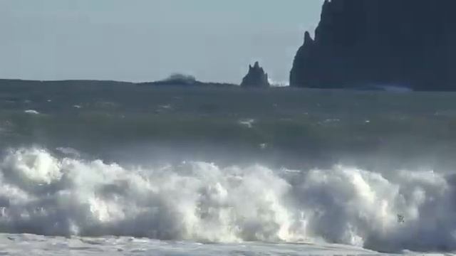 Бухта Безымянная. Камчатка. После шторма