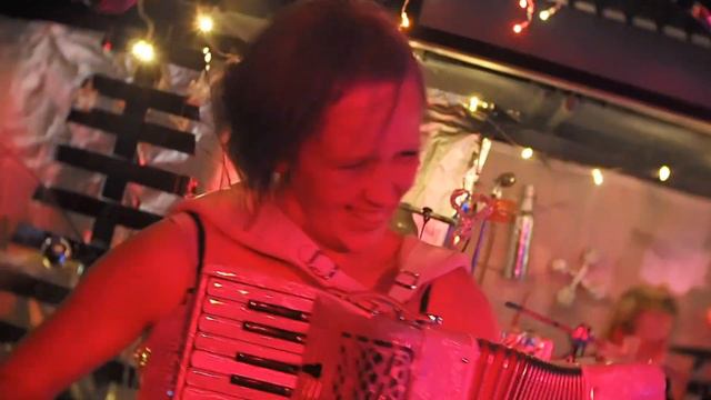 77c5a0a1aaed0758534bdc60b66a3caa