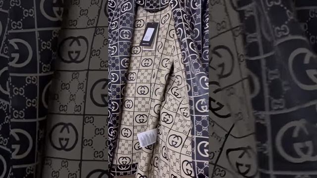 Женский костюм