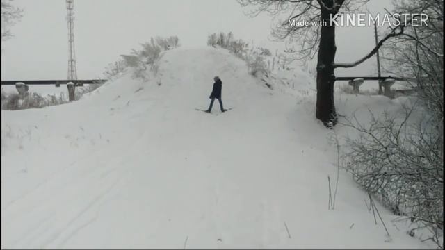 Зимние катание на лыжах с горок!!!