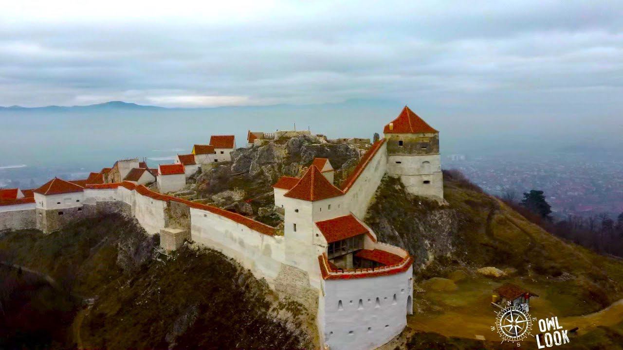 Цитадель Рышнов. Румыния. Cetatea Râșnov.  Rasnov Citadel.