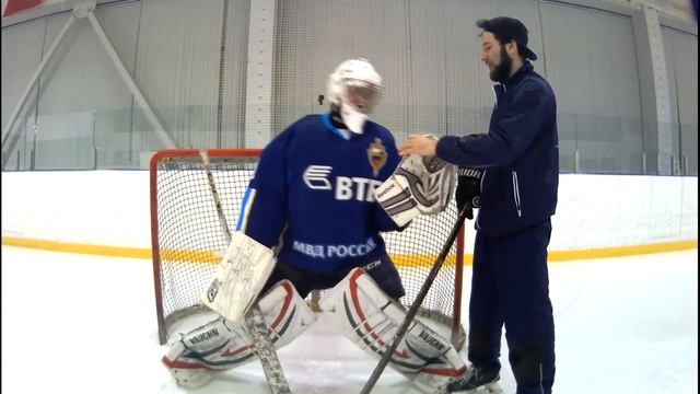 Как правильно ЛОВИТЬ шайбу ЛОВУШКОЙ