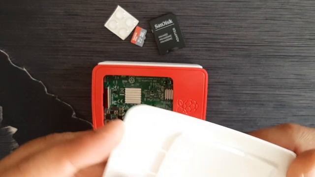 Сборка Raspberry Pi3 в акриловом корпусе