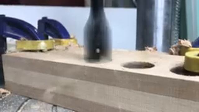 КРУТАЯ ИДЕЯ ИЗ ОБЫЧНОЙ ДОСКИ! НЕ ВЫБРАСЫВАЙТЕ ОБРЕЗКИ ДОСКИ!