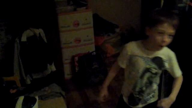 Шок ! Новая годзила по имени  ярик разрушает город