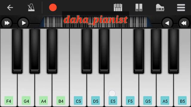 عزف أغنية Shape Of You على البيانو