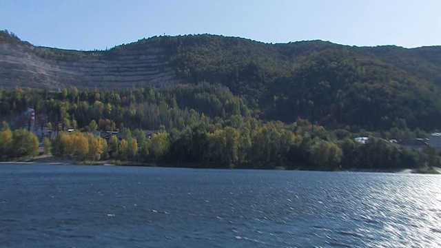 Уплывает теплоход.Поёт Владимир Михайлов г.Самара