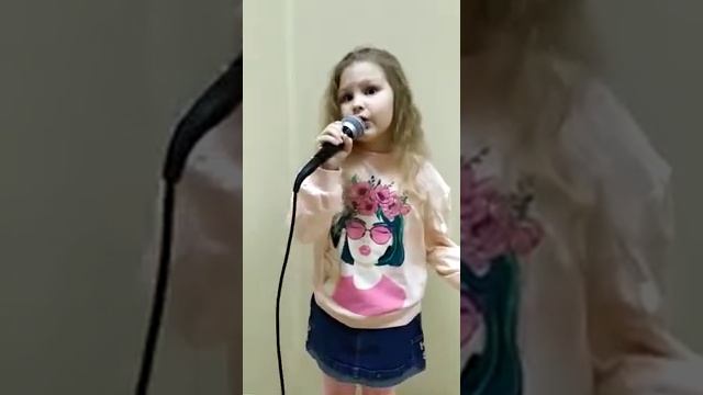 Абыдина Василиса 8 л  М  Шурова   Летят журавлей караваны