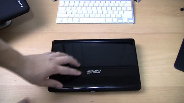 Asus EeePC 1005PE Netbook Review & Impressions
