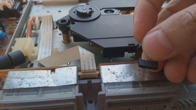 PS 1 SCPH-1002 за 3000 рублей но есть нюанс...и не один