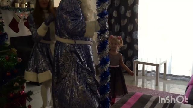 Super Sonya и дед мороз! К нам пришёл дед мороз и снегурочка!