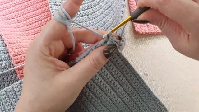 Sadece 2 Yumak Yeter ?? Tığ Işi çok Kolay Bulmaca çanta Modeli Yapılışı