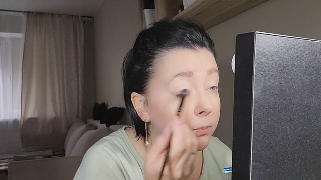 GRWM | Крашусь и болтаю | про осень,про грусть,про школу,про макияж и тд